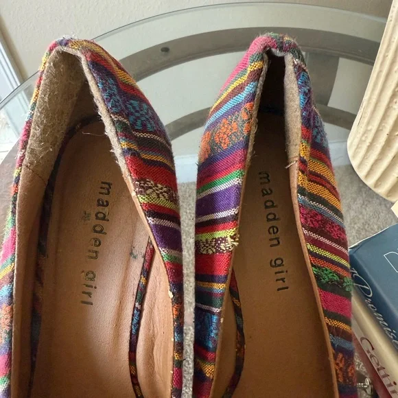 Colorful Striped Wedge Heels - Picture 9 of 9